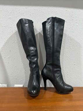 me too Black Knee-High Stiletto Boots